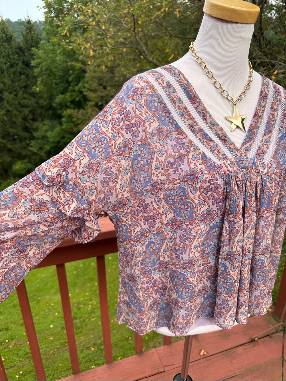 Frye Violet Dusk Paisley V-Neck Bohemian Long Sleeve Blouse NWT - Picture 4 of 7